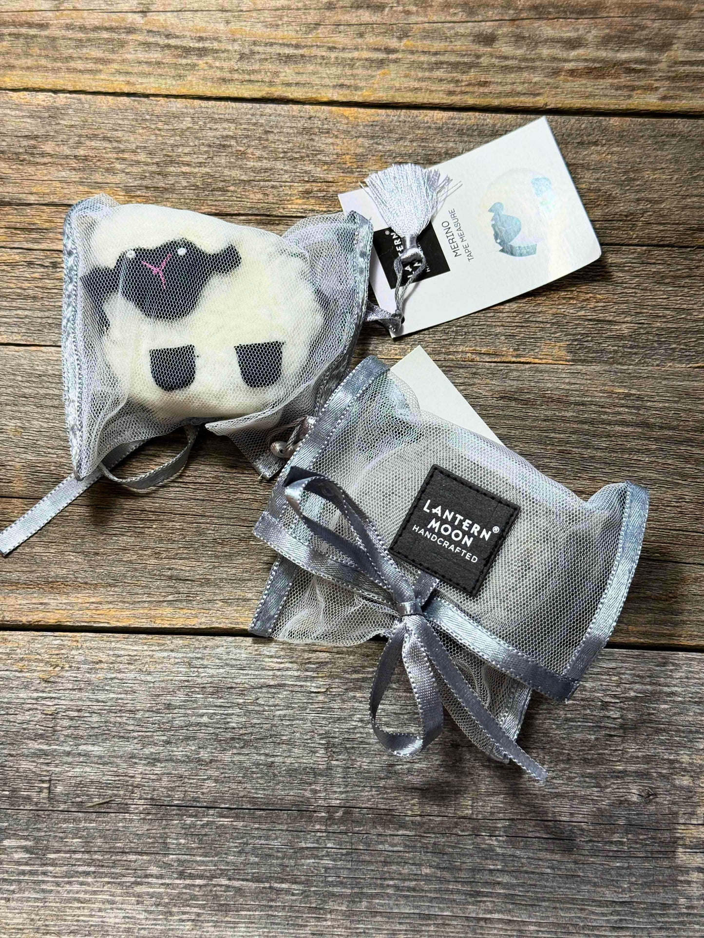 Sheep Retractable Tape Measure - white or gray