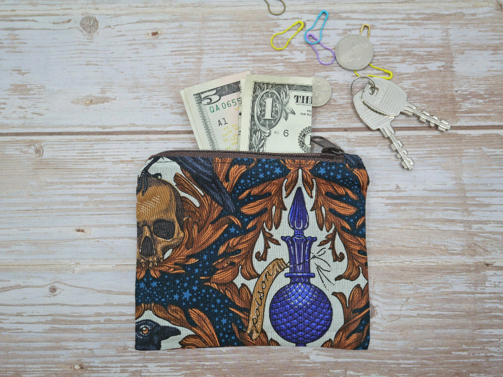 Poison zippered bag
