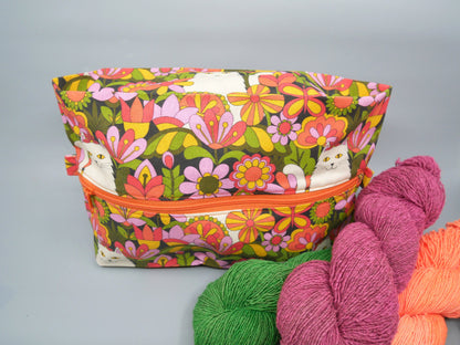 orange retro cat expandable bag