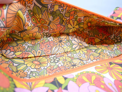 orange retro cat expandable bag