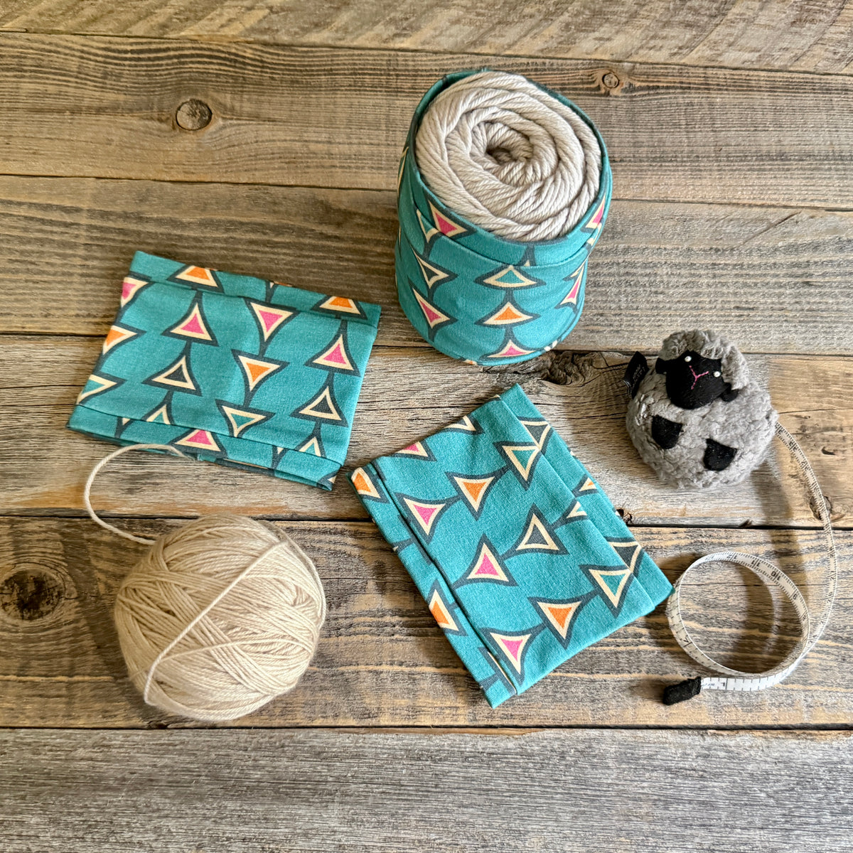 Yarn Sleeve -  Mod Triangles