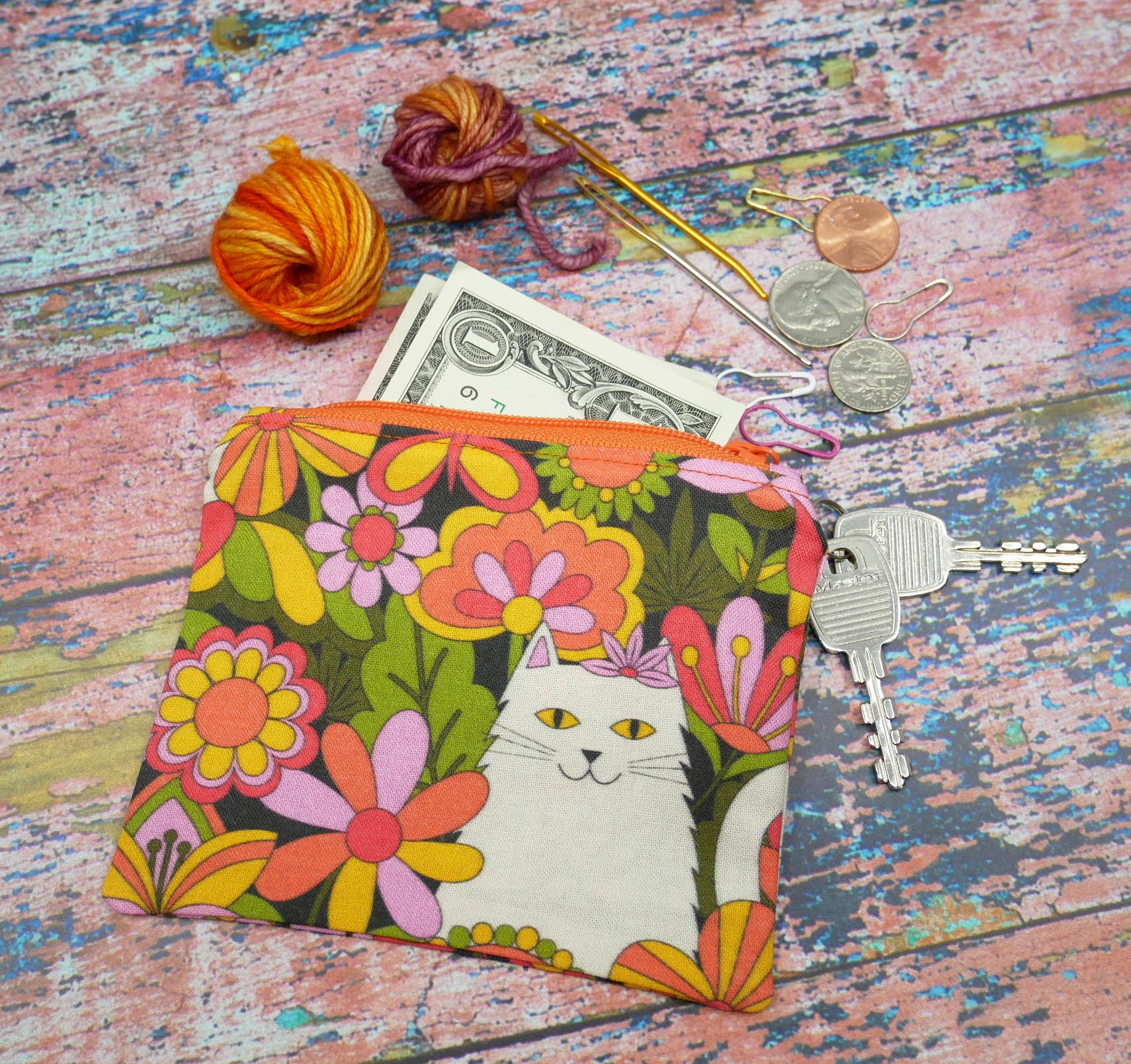70s cat zippered bag