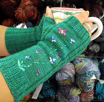 Fingerless mitts knitting pattern