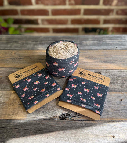 Yarn Sleeve - Rainbow Galaxy Cat