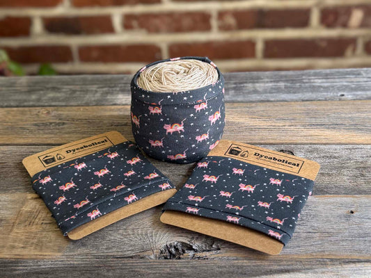 Yarn Sleeve - Rainbow Galaxy Cat