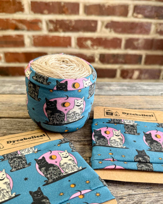Yarn Sleeve - Carpe Noctem Cats