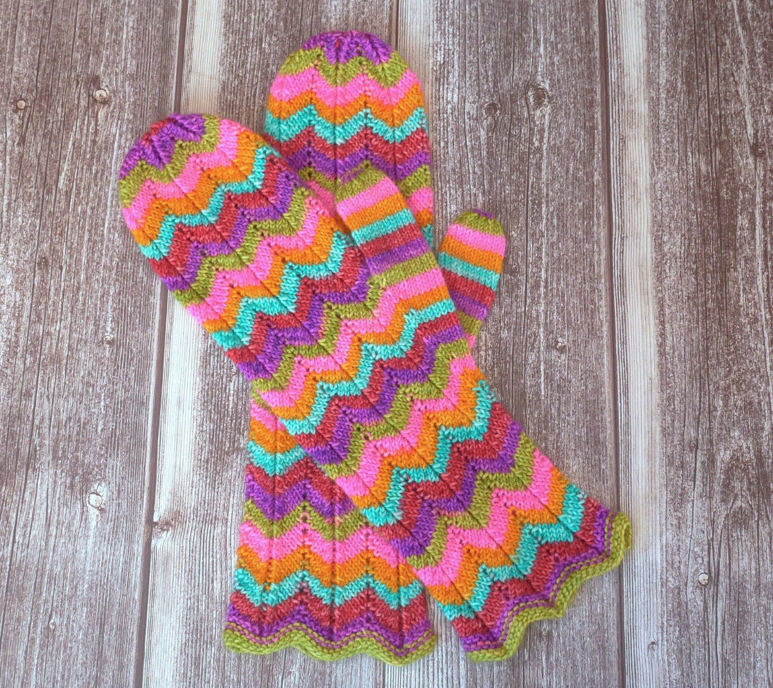 Mitten pattern and fingerless mitten pattern